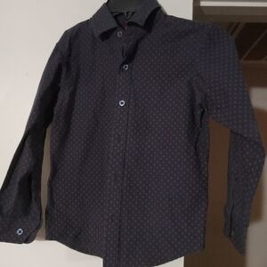 Swiss Cross boys long sleeve dress shirt. Size 7
